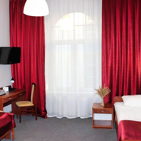 Hotel Lothus Wrocław Exteriör bild
